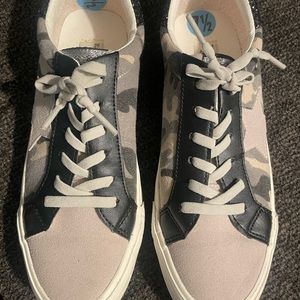 Vintage Havana Sneakers